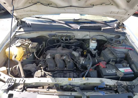 2008 Ford Escape Xlt from USA, damaged, VIN 1FMCU03108KC14598